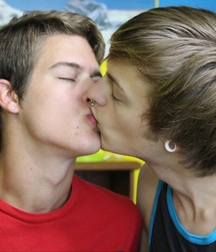 Cute guys twinks fast love having fun 629468fa27c0a.jpg