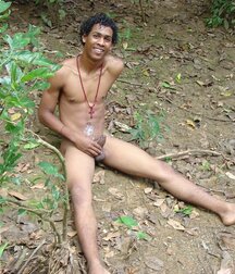 Alfredo, a curly-haired Latino boys porn shows himself outdoors 6295b6b7d3cad.jpg