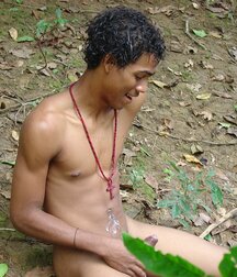 Alfredo, a curly-haired Latino boys porn shows himself outdoors 6295b6ba315a6.jpg