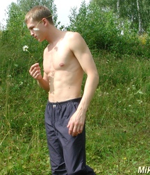 Muscular blond twink solo outdoors gay porn 62a1ba662ed28.jpg