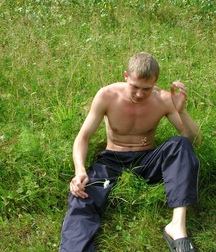 Muscular blond twink solo outdoors gay porn 62a1ba7339458.jpg