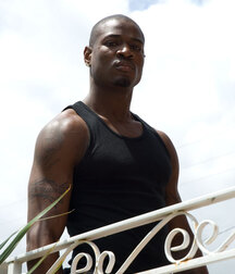 Black hunk JRock shows off boys porn 62a495523b1ec.jpg