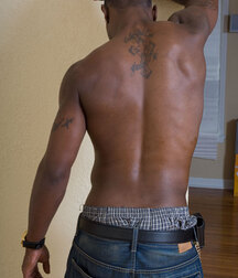 Black hunk JRock shows off boys porn 62a4956c34398.jpg