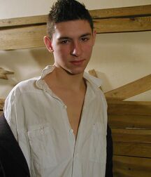 Brunette guy Bertek shows off & gets hot service boys porn 62a60e6254c45.jpg