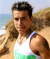 Handsome lad Leon solo session at the beach boys porn 62aaf38896ab5.jpg