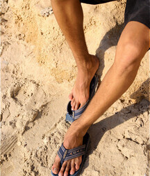 Handsome lad Leon solo session at the beach boys porn 62aaf392bc16c.jpg