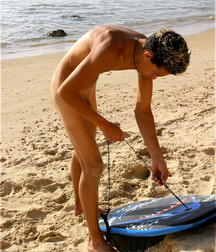 Handsome lad Leon solo session at the beach boys porn 62aaf4105a7e1.jpg