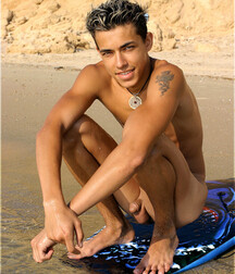 Handsome lad Leon solo session at the beach boys porn 62aaf453ef82a.jpg