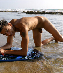 Handsome lad Leon solo session at the beach boys porn 62aaf46348dfe.jpg