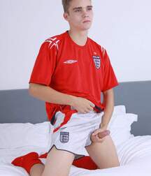 Handsome blond lad Kraig jerks off boys porn 62ab571d39b1d.jpg