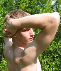 Blond muscular lad jerks off outdoors boys porn 62b097c596300.jpg