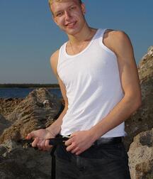 Gorgeous hunk Jimmy shows off outdoors boys porn 62b4650006c32.jpg