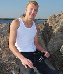 Gorgeous hunk Jimmy shows off outdoors boys porn 62b4650402d47.jpg