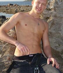 Gorgeous hunk Jimmy shows off outdoors boys porn 62b4651672ac5.jpg