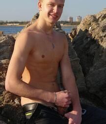 Gorgeous hunk Jimmy shows off outdoors boys porn 62b4651b188bc.jpg