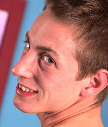 Twink boys porn, skinny and muscular guy, in a solo session 62b484095e815.jpg