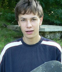 A cute skater teen jerks off outdoors boys porn