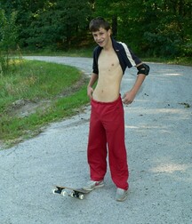 A cute skater teen jerks off outdoors boys porn 62b489fb1affe.jpg