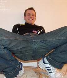 Handsome hunk Justin wanks & cums boys porn 62b58df8bb061.jpg