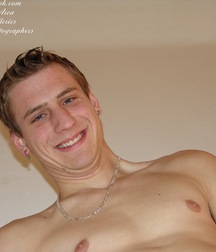 Handsome hunk Justin wanks & cums boys porn 62b58e28e5d74.jpg