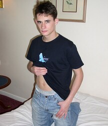 Chris, a twink with protruding ears, shows & jerks off boys porn 62b59596b7473.jpg
