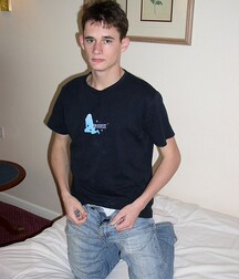 Chris, a twink with protruding ears, shows & jerks off boys porn 62b5959cd0187.jpg