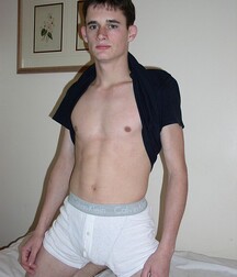 Chris, a twink with protruding ears, shows & jerks off boys porn 62b595c5c1f26.jpg