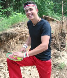The smiling tennis player Fredi shows off outdoors 62b96826ca055.jpg