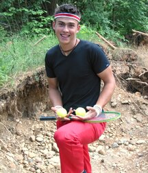 The smiling tennis player Fredi shows off outdoors 62b96828b8f85.jpg