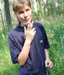 Boys Porn Handsome blond teen Krystof jerks off outdoors 62b979e72a685.jpg