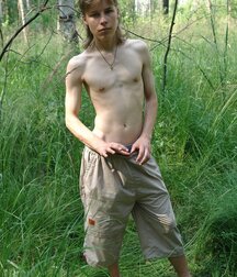 Boys Porn Handsome blond teen Krystof jerks off outdoors 62b979fc81573.jpg
