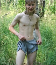 Boys Porn Handsome blond teen Krystof jerks off outdoors 62b97a532553c.jpg