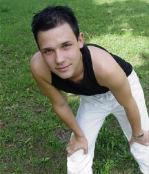 A  21 y.o. guy in a solo session outdoors boys porn 62b97d9a94276.jpg