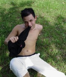 A  21 y.o. guy in a solo session outdoors boys porn 62b97dcc4eeb8.jpg