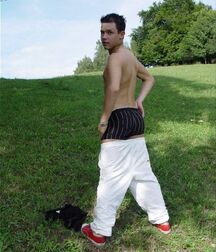 A  21 y.o. guy in a solo session outdoors boys porn 62b97de41ad74.jpg