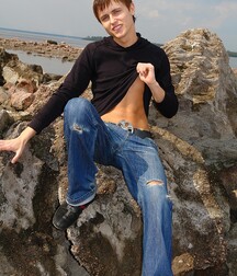 Skinny lad Sevik shows & jerks off outdoors boys porn 62bab7aed2781.jpg