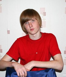 A red-haired and sad-looking guy in a solo session boys porn 62babb2aeb574.jpg