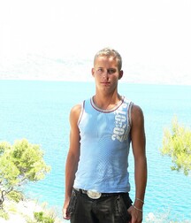 The blond hunk Jano shows & jerks off on the beach 62bac4c5e3468.jpg