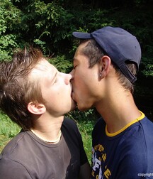 2 lads (Sven & Toby) have bareback sex outdoors boys porn 62bc76a1a78af.jpg