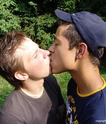 2 lads (Sven & Toby) have bareback sex outdoors boys porn 62bc76a437e06.jpg