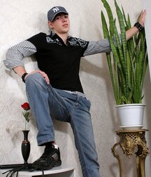 Handsome tall lad solo session boys porn 62c456874c19c.jpg