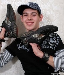 Handsome tall lad solo session boys porn 62c456e21294b.jpg