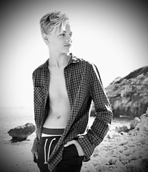 More Arty B+W pix mix gay porn boys 62a640d07ae07.jpeg