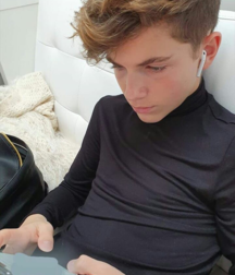 Handsome guys faces super cute twink tube 62b0dfc991cf2.png