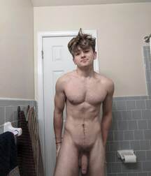 Shown nude geile boys gay porn 623ad9594a956.jpg