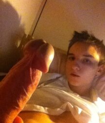 selfi mirror boys flash boost boys porn 62b3b30b61ae1.jpg