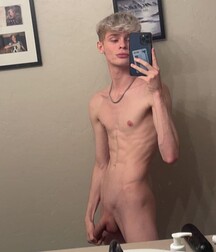 Dnz Boys & Their Toys Porn Selfie 62fd2fe6ec773.jpg