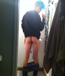 Selfies_Booties 5744895e8d28a.jpg