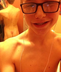Selfies_Booties 5744896caf9d4.jpg