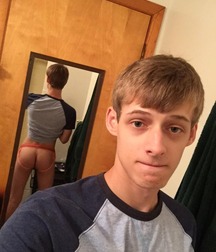 Selfies_Booties 57448978d5421.jpg